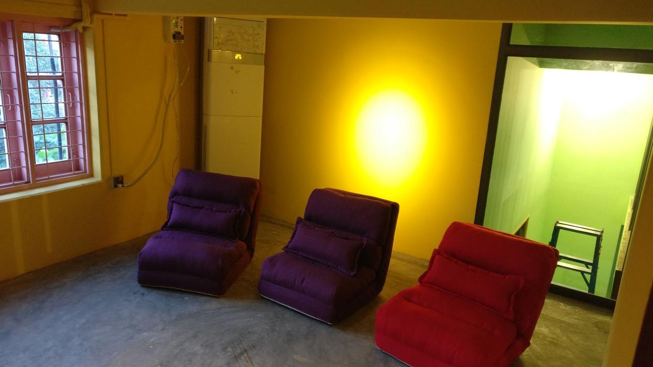 מנדלאי Kaung Hostel מראה חיצוני תמונה