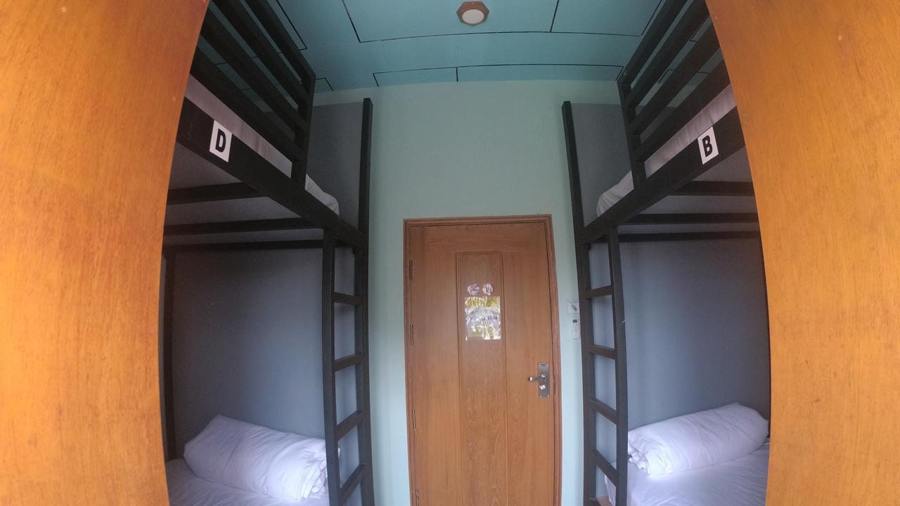 מנדלאי Kaung Hostel מראה חיצוני תמונה